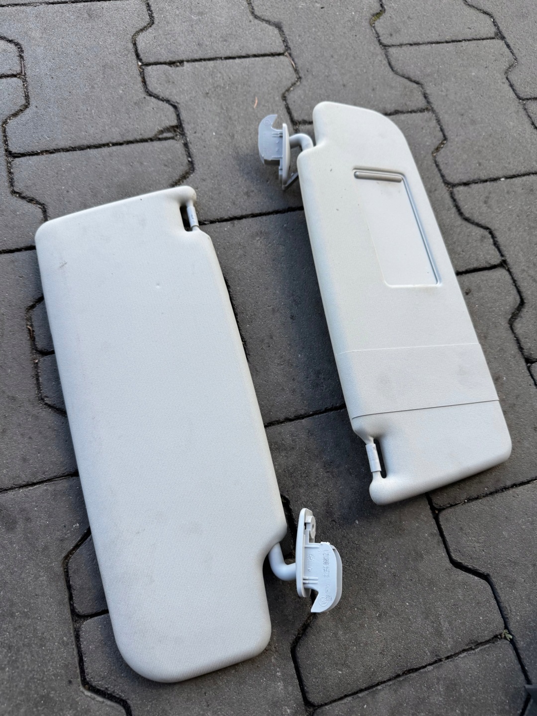 SKODA OCTAVIA II LIFT visor left right