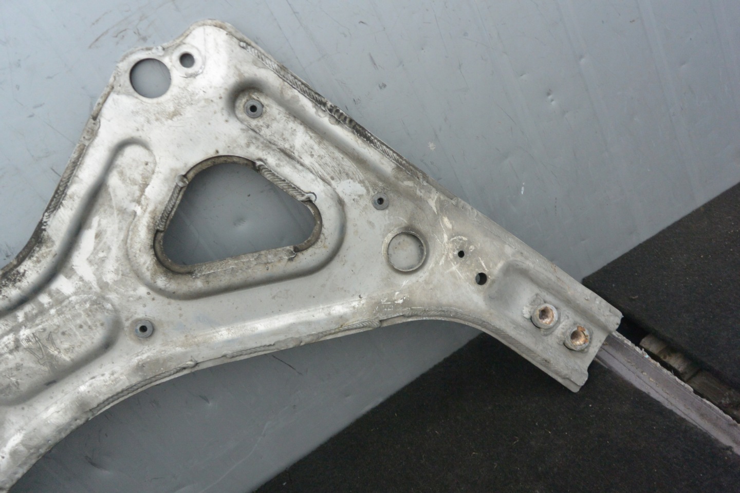 MASERATI GHIBLI QUATTROPORTE sider console SANEK