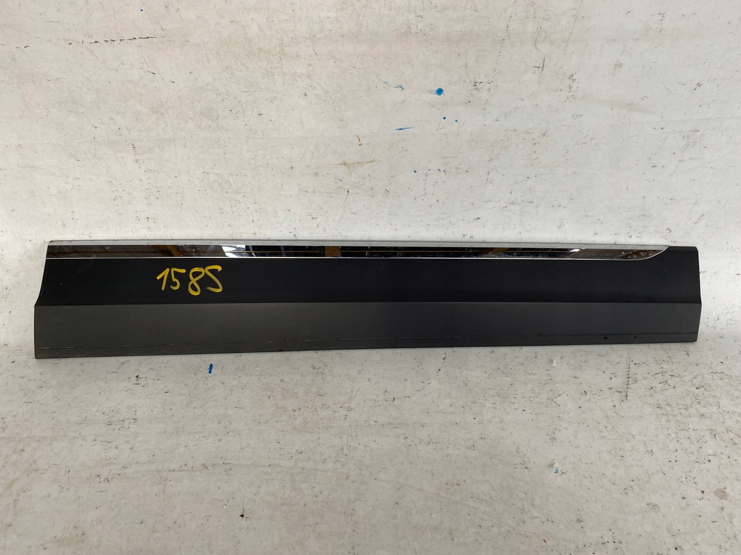 VW T-ROC 2GA 17- moulding door CHROM right front 2GA854940
