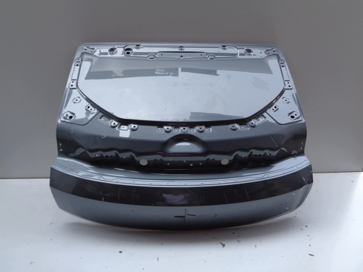 boot doors POLESTAR IV 4 24- NR 52620