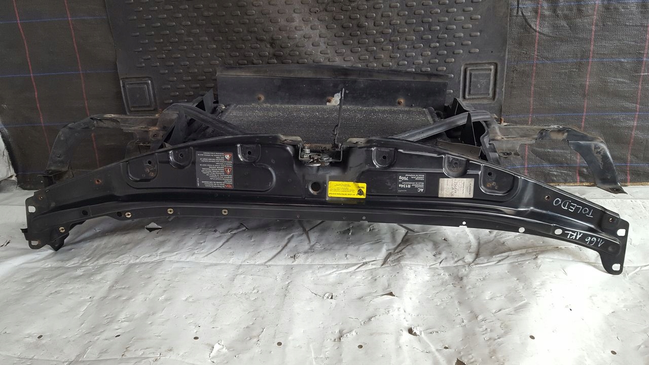 support panel for radiators pillar Seat Toledo 1,6 8V