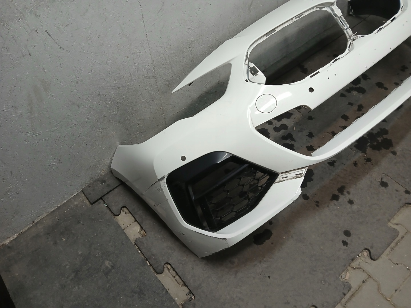 nárazník předek BMW II 2 F44 M PAKIET