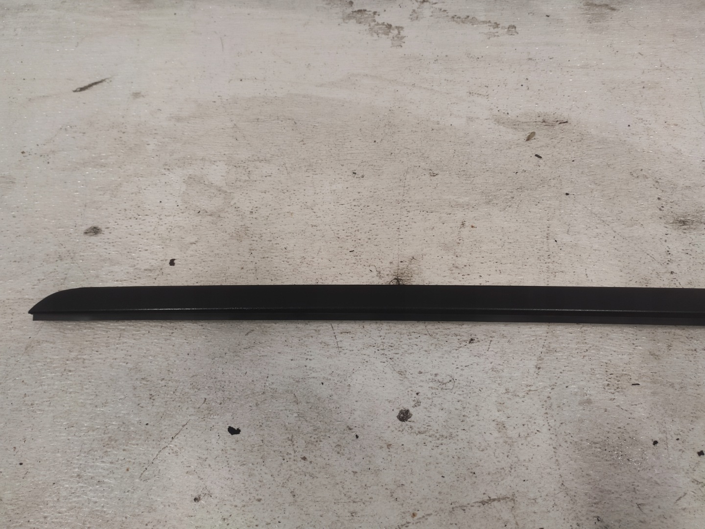 HYUNDAI I20 III 2021 moulding windows CZOLOWEJ left