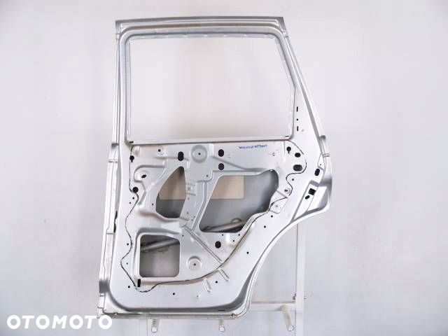 Chrysler PT Cruiser door right rear part right rear.