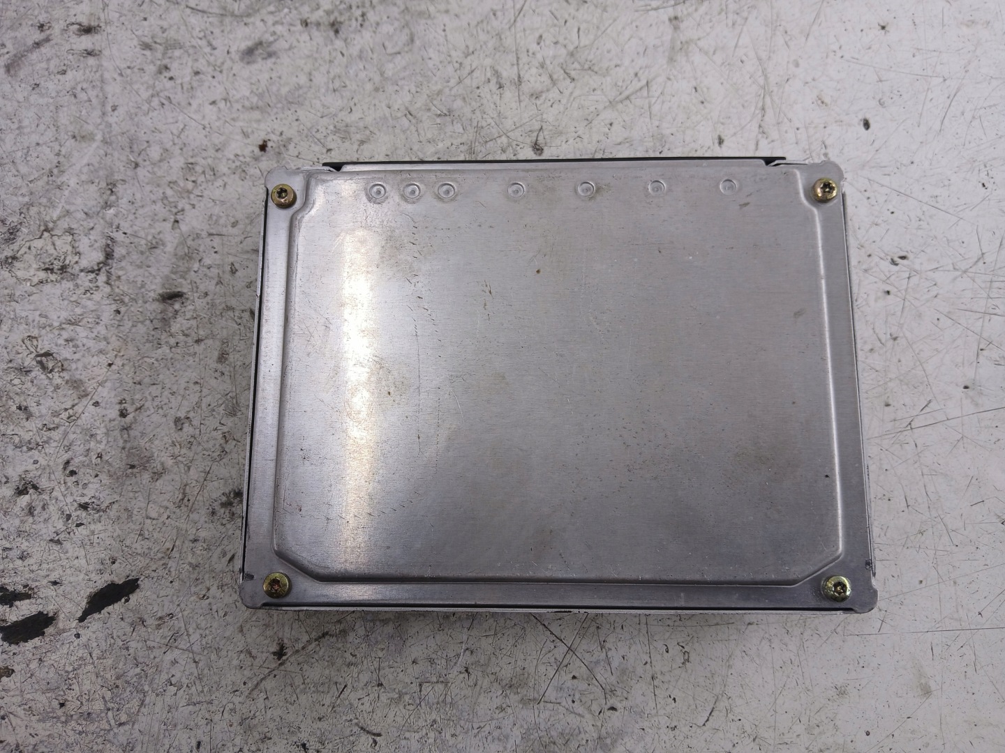 AUDI A6 C5 2.5 TDI control unit of the engine 4B0907401AA
