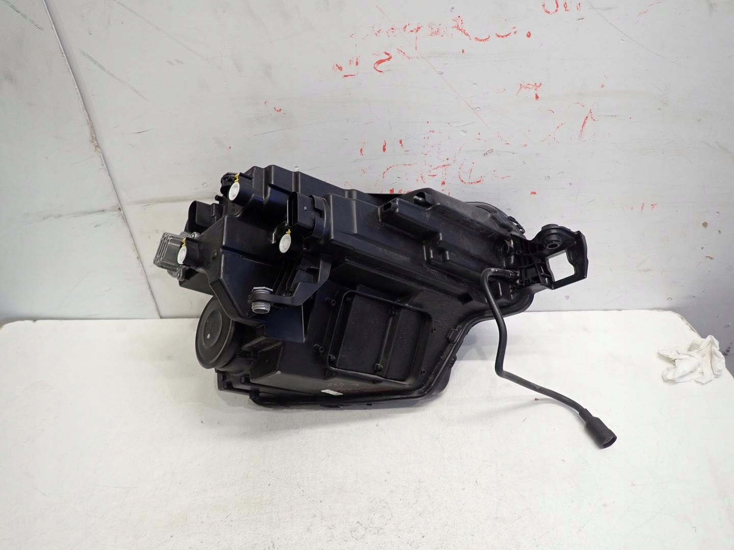 light front front left SKODA KAROQ LIFT 2021- FULL LED 57B941009