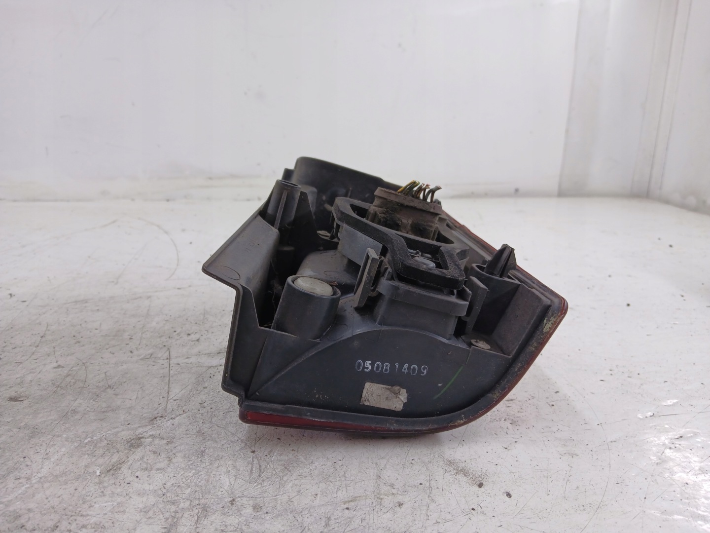 PEUGEOT PARTNER and LIFT light left rear part