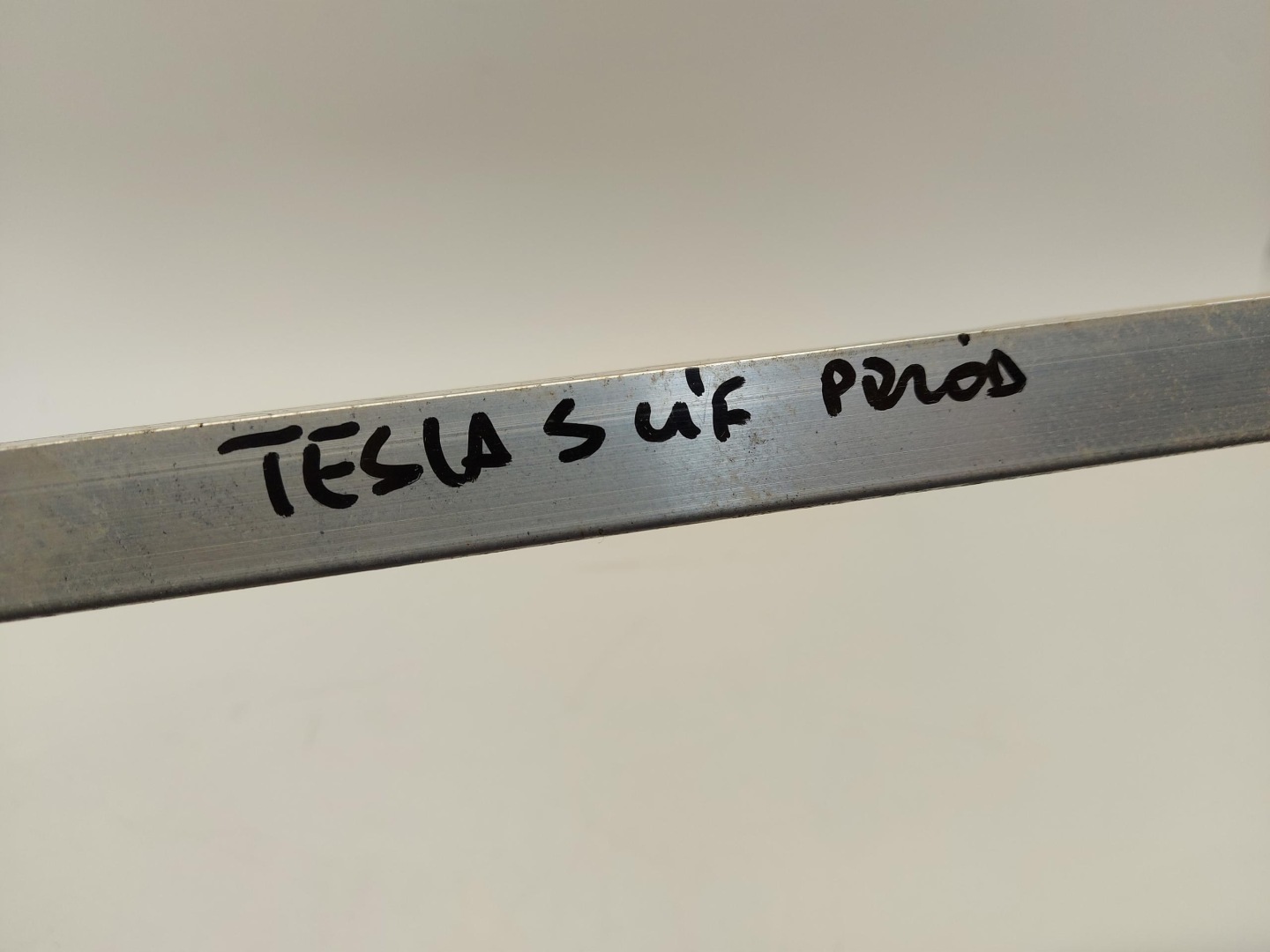 Tesla Model S LIFT moulding sider pillar front