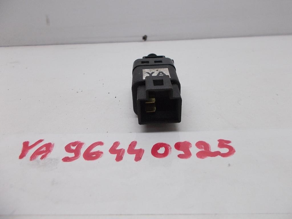 SENSOR LEUCHTEN STOP STOPU DAEWOO KALOS 1.2 96440925