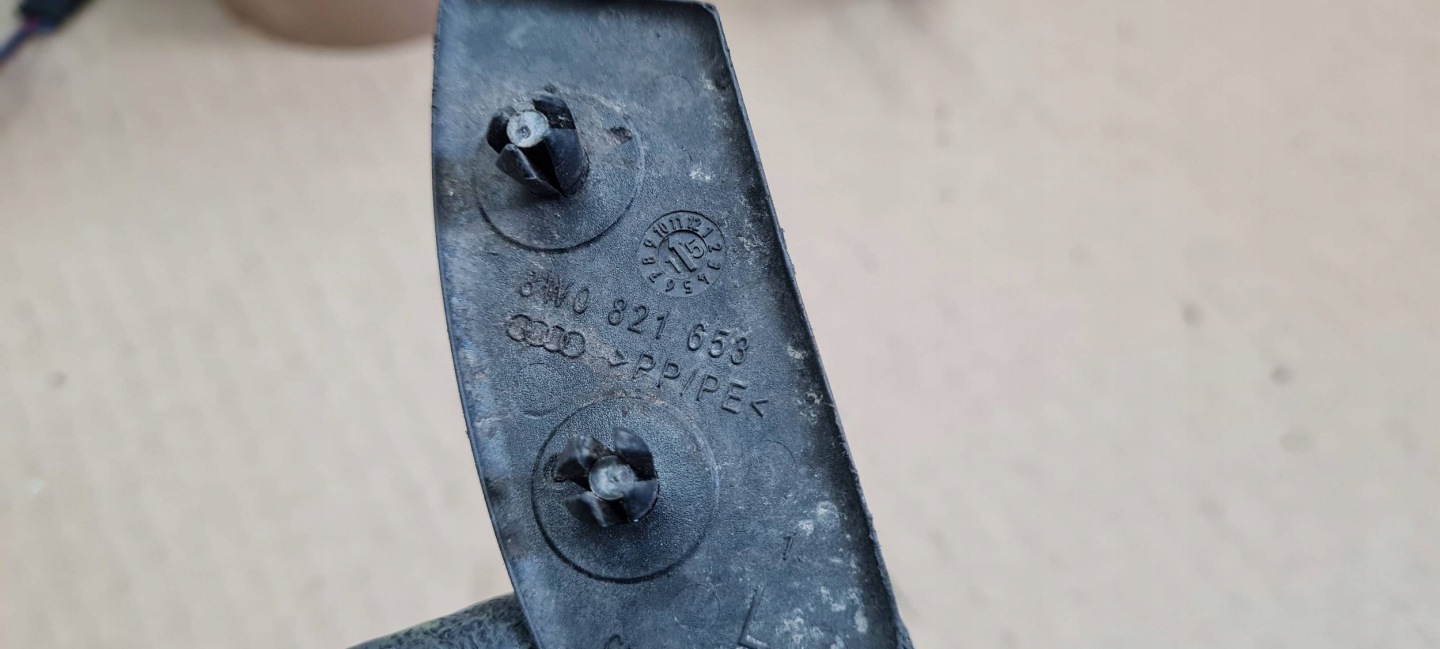 A4 B9 8W S4 cap cover of the threshold KOLEK left left front 8W0821653