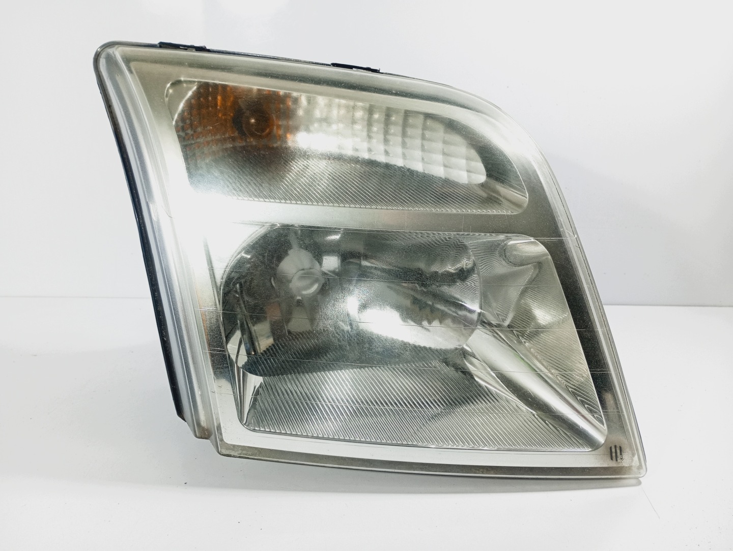 light right reflektor right front 2T1413006AG Ford Transit Connect 02-13