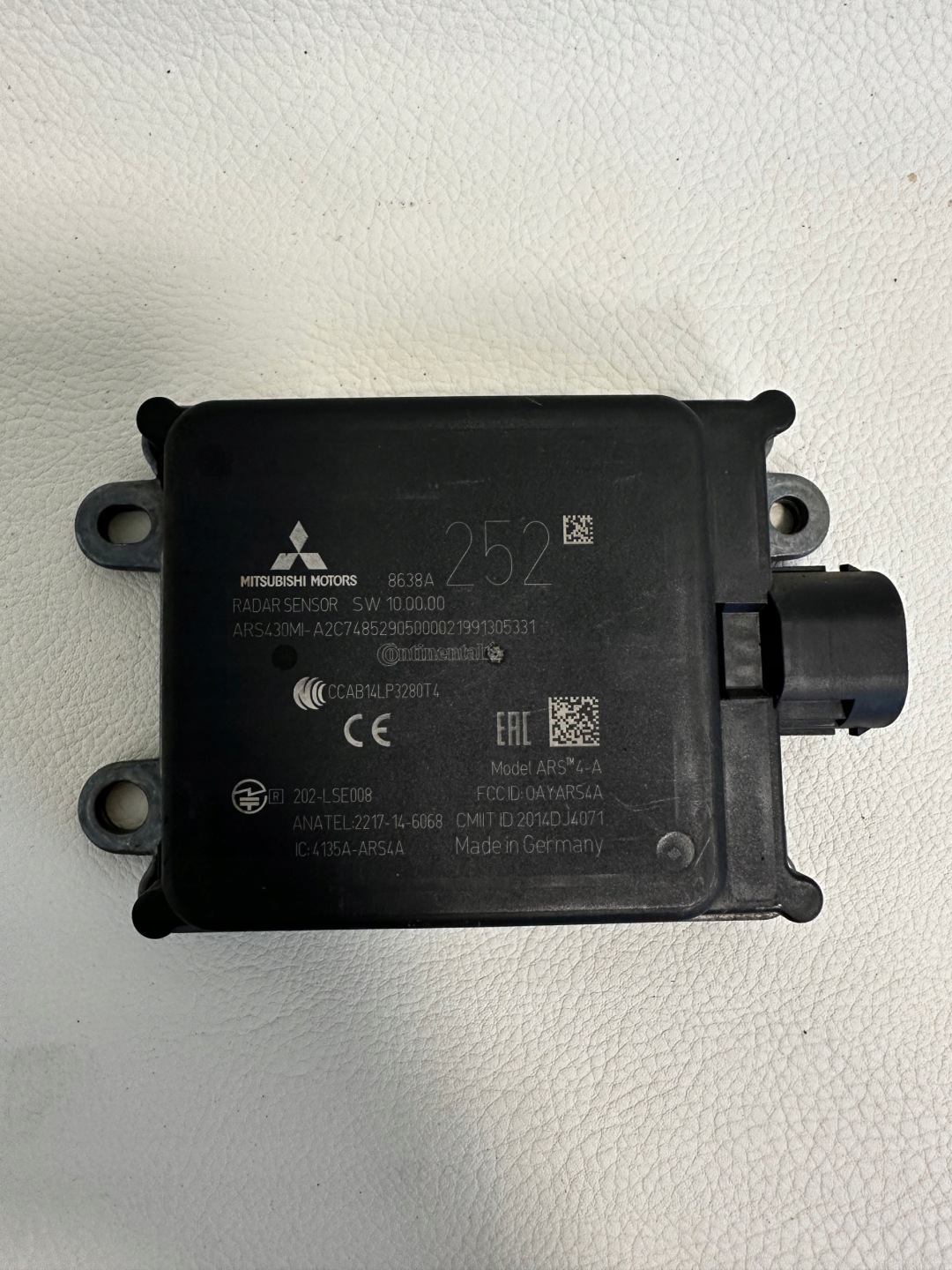Mitsubishi Eclipse Cross radar sensor 8638A252