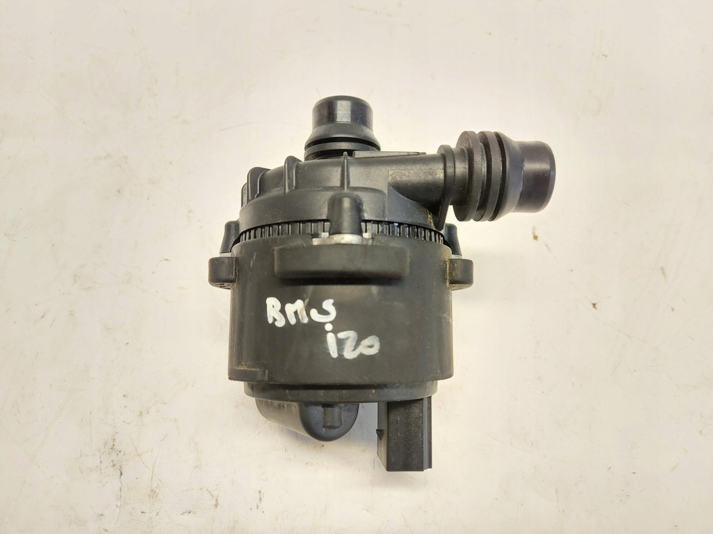 BMW iX i20 2023, Xdrive50 pumpa cirkulacije vode 945503905