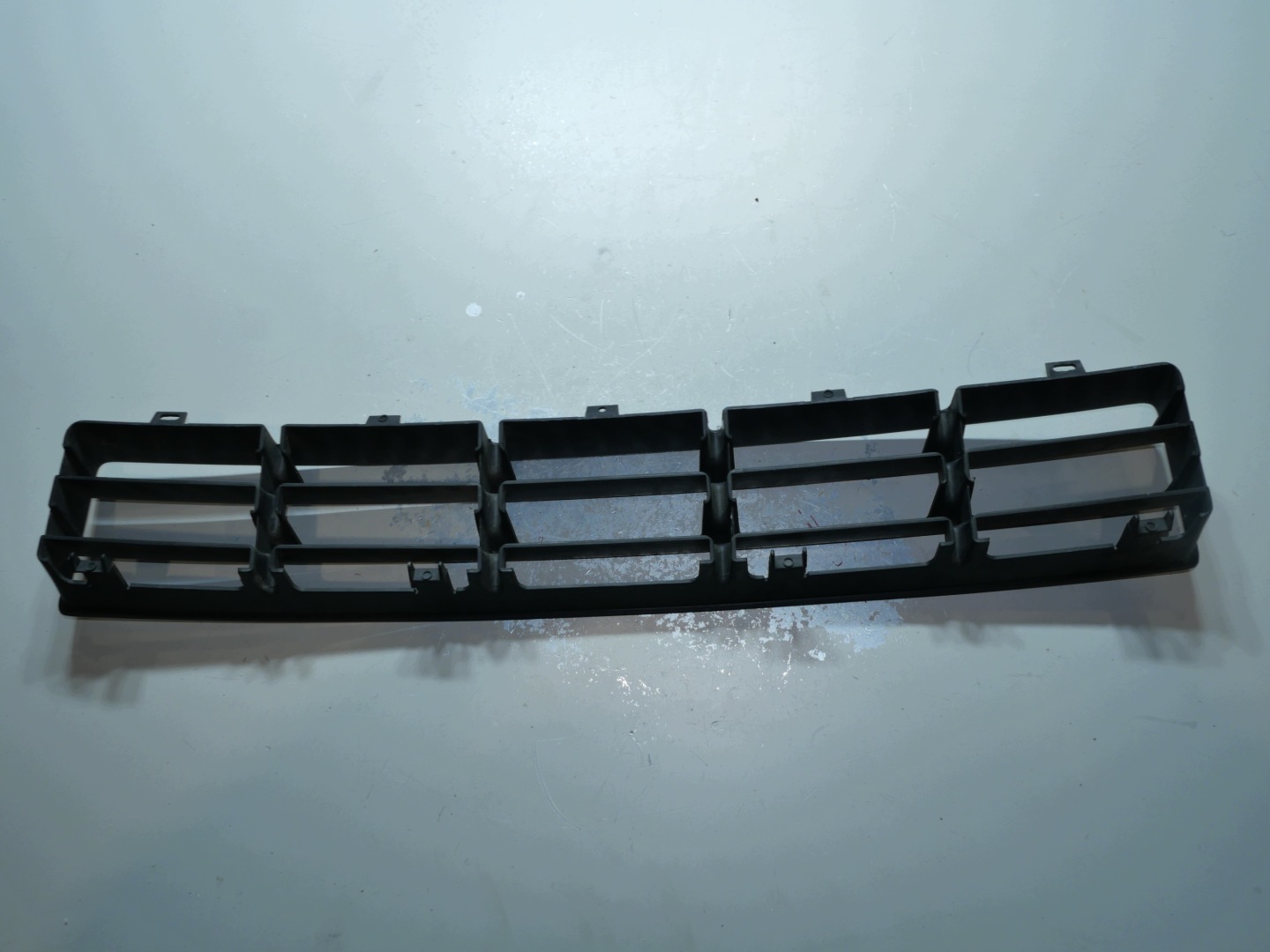 VW GOLF IV grid of a bumper front 1J0858677D