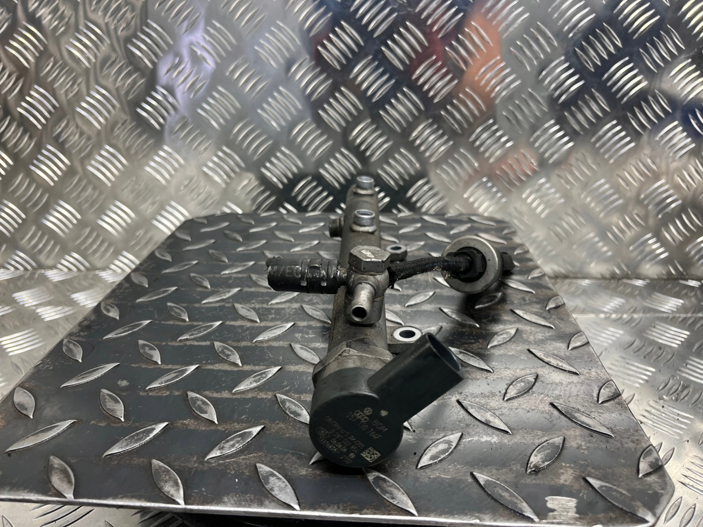 injection ramp AUDI A6-C6 059130090AF