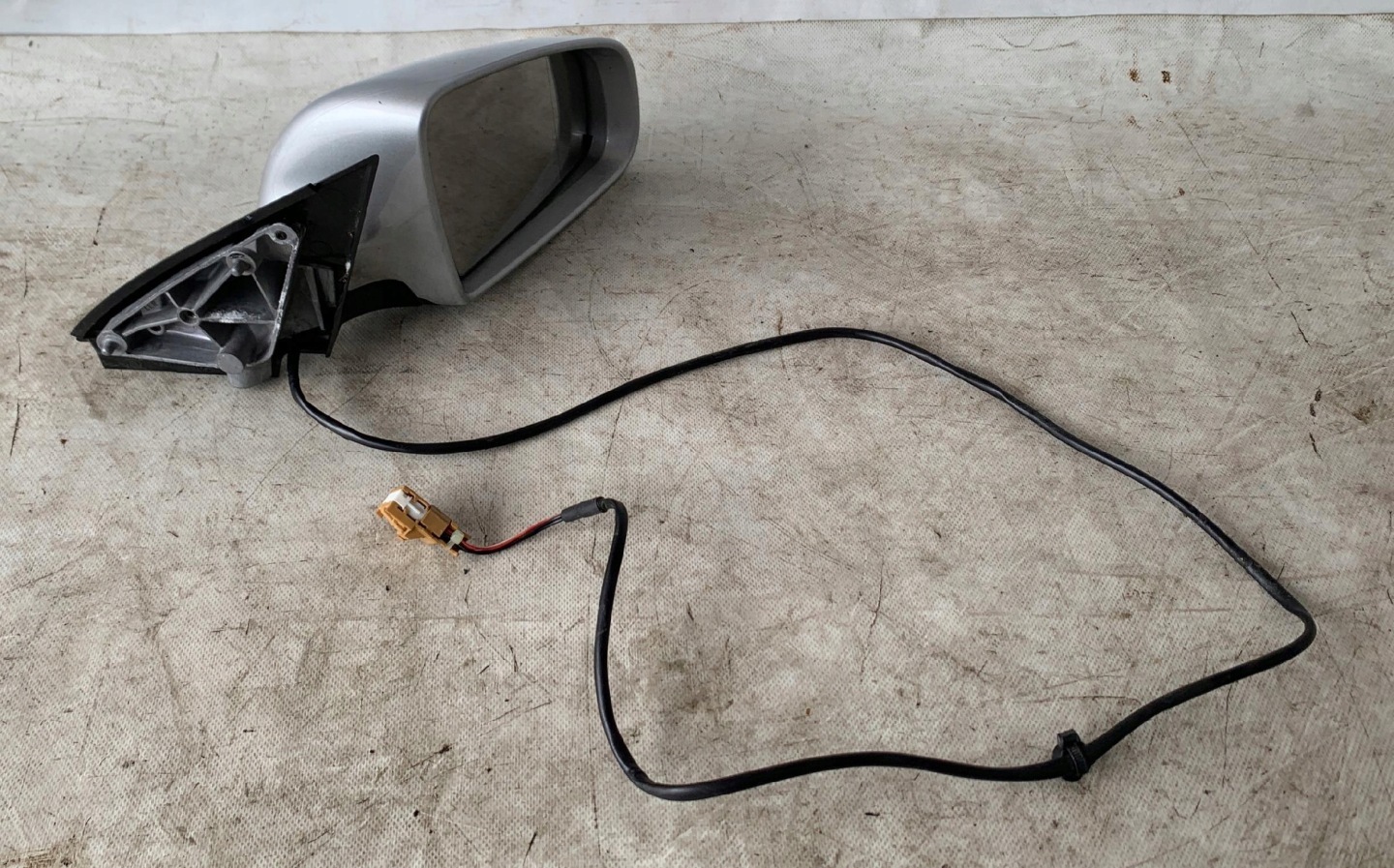 # Spiegel rechts AUDI A4 B7 5 PIN
