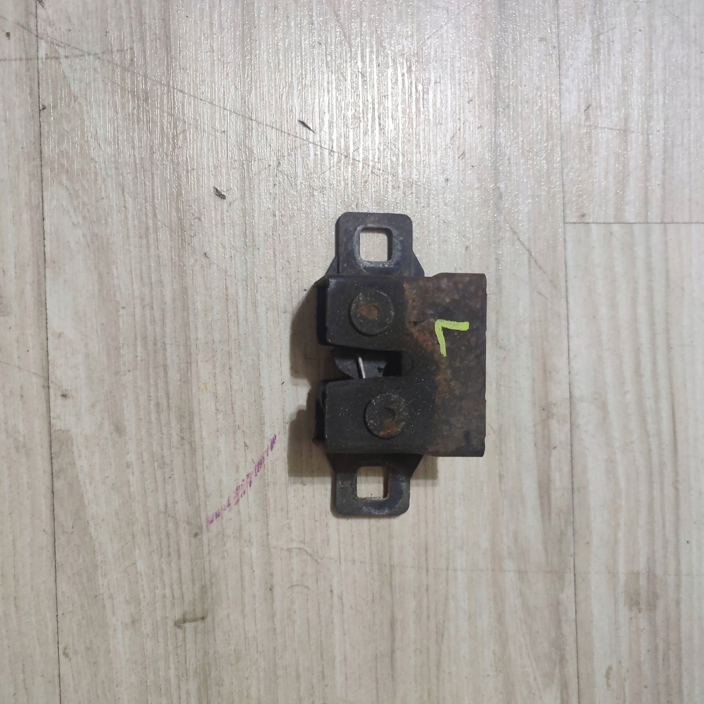 bonnet latch lock Jaguar F-Pace