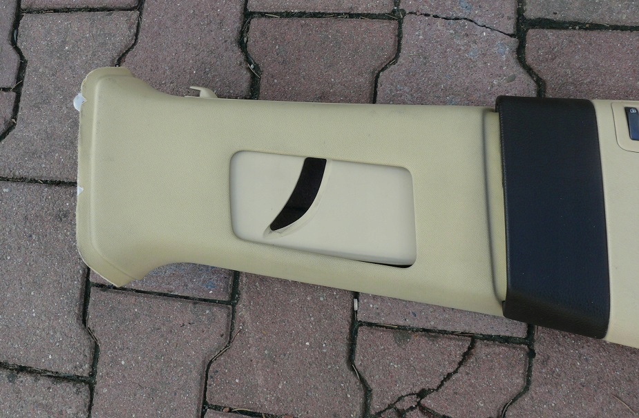 Blende Abdeckung SLUPKA SRODKOWEGO rechts VW PHAETON 02-05
