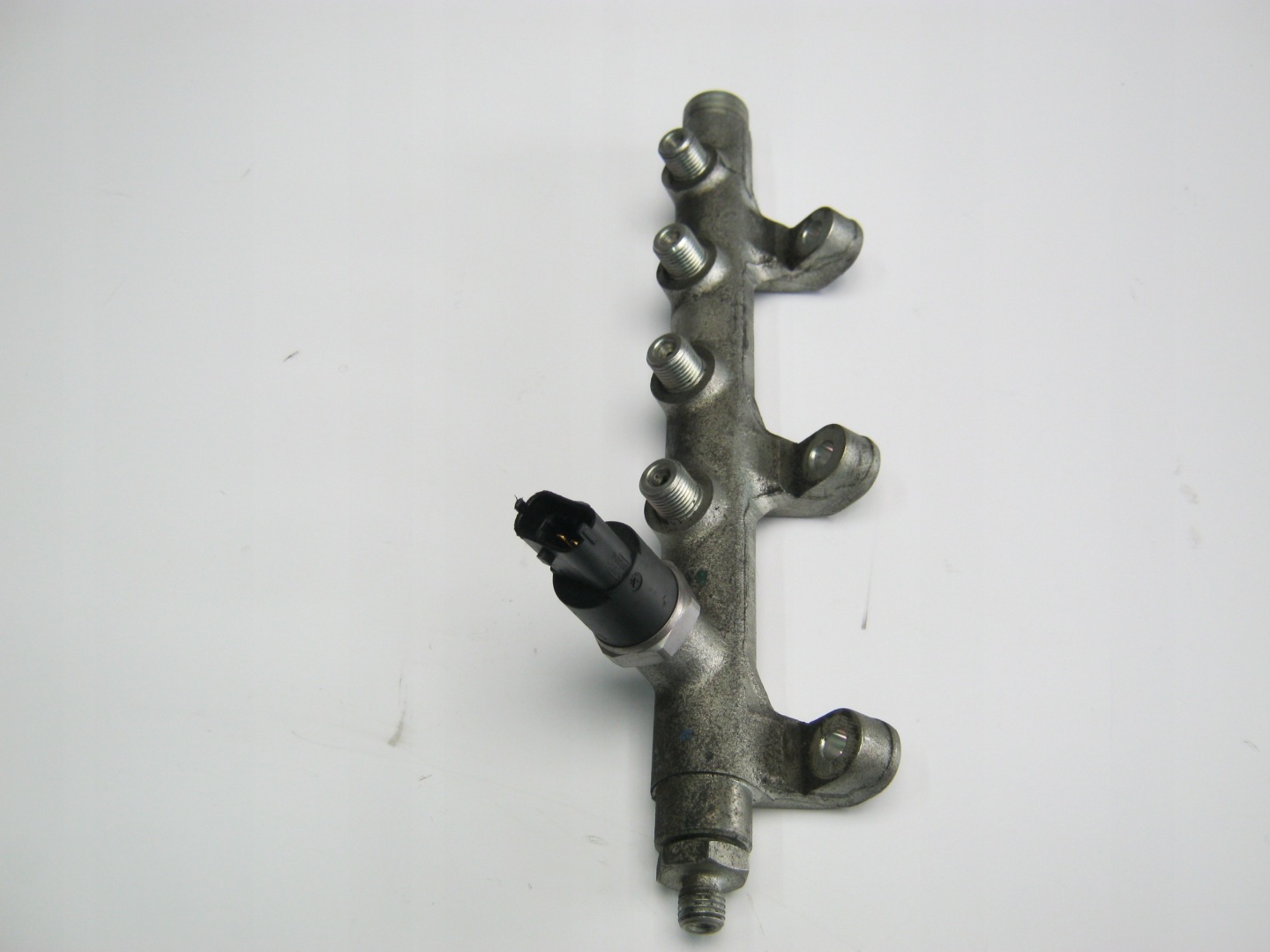 Rampe injection RENAULT NISSAN 2.2 DCI 0445214018