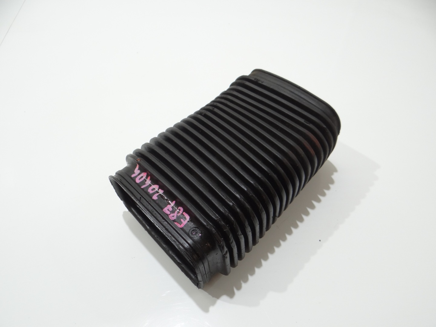 drain intake air BMW E87 204D4 7790603