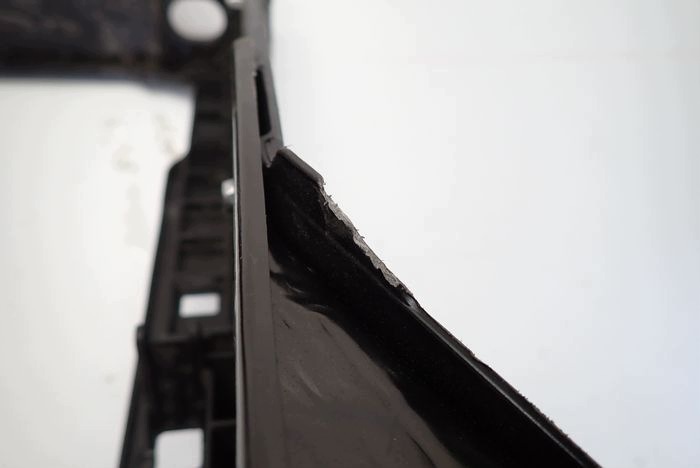 VW TAYRON 24- support panel for radiators front