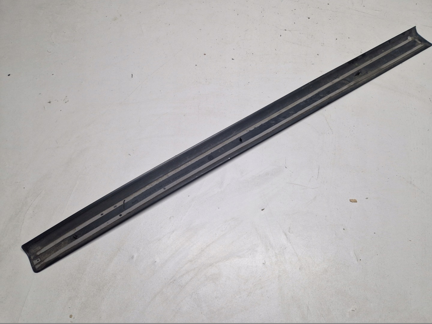 moulding cap left front front AUDI A6 C6 A6C6 S-LINE 4F0853373F