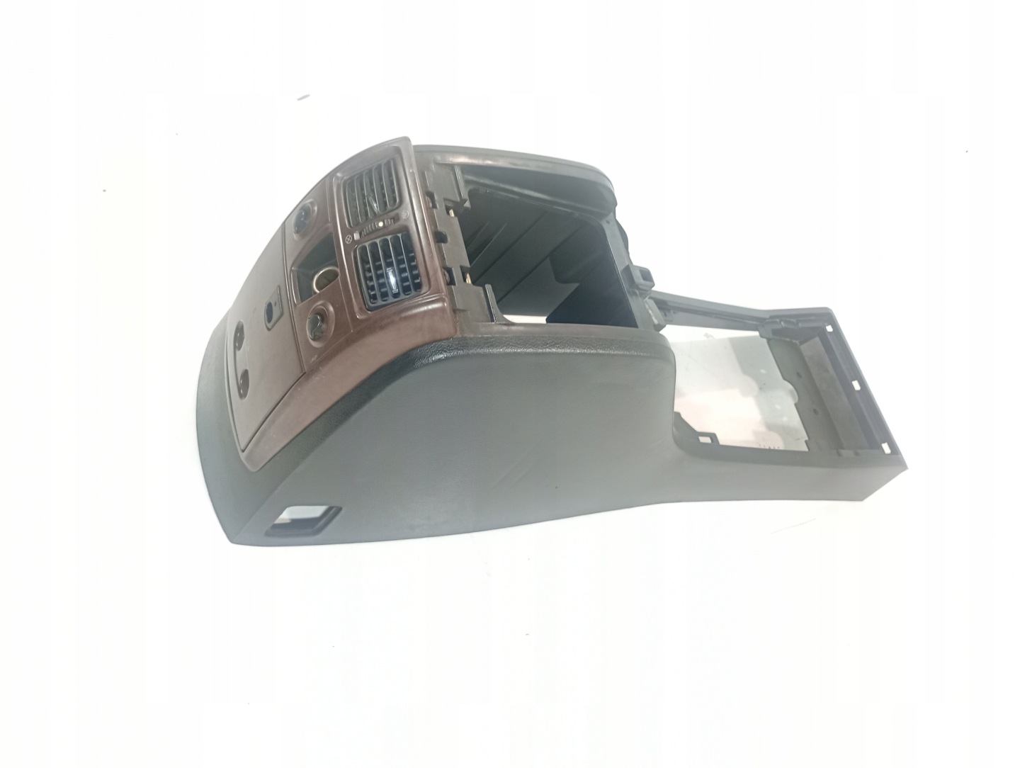 SsangYong Rexton 2 II 01-06 PANEL central