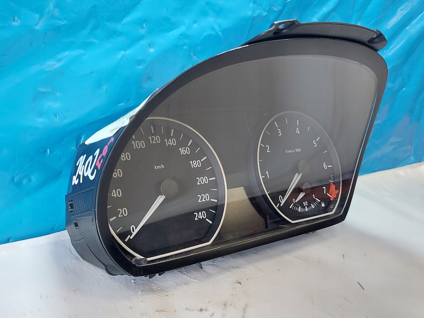 dials clock BMW E87 118i 102493230