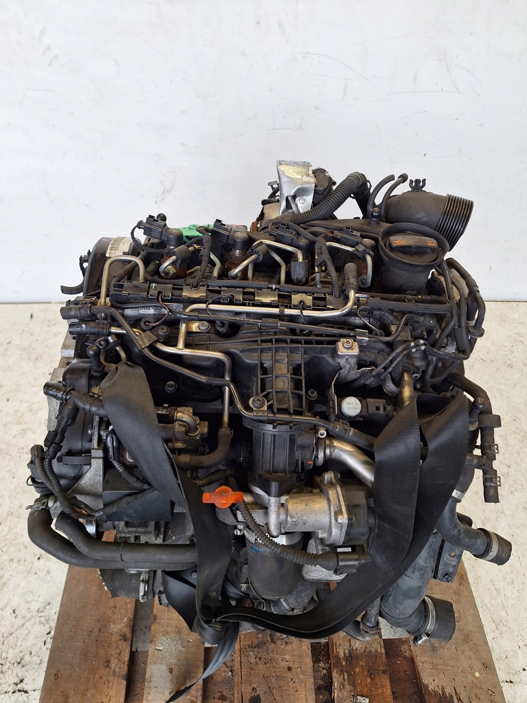 VOLKSWAGEN SEAT SKODA AUDI engine 1.6 TDI CAY 105KM