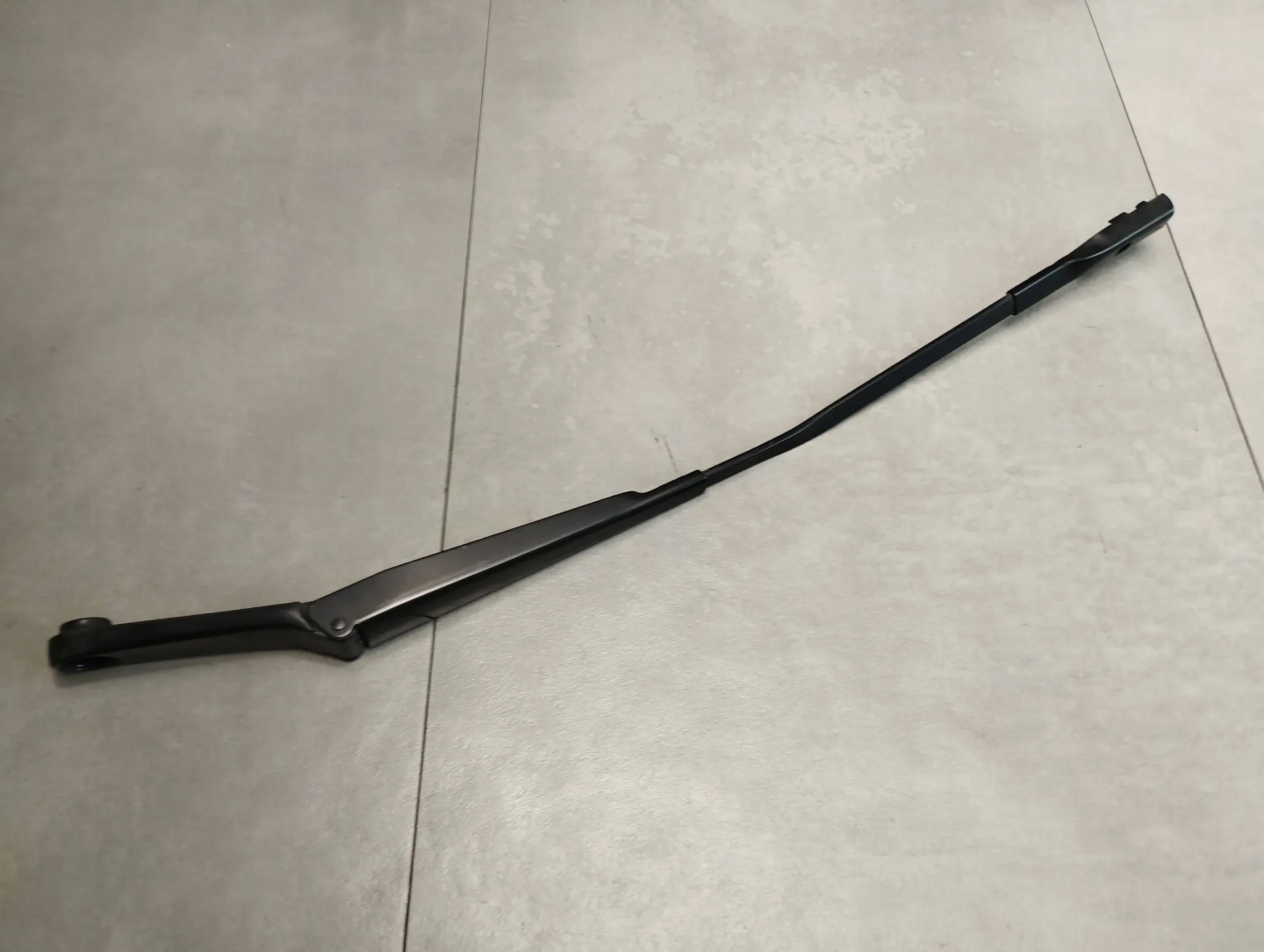 Audi A6 C7 4G wiper arm left 4G1955407D