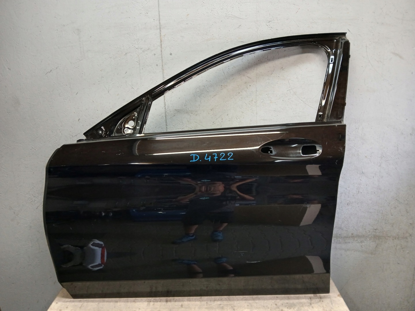 dveře předek levé MERCEDES C KLASA W205