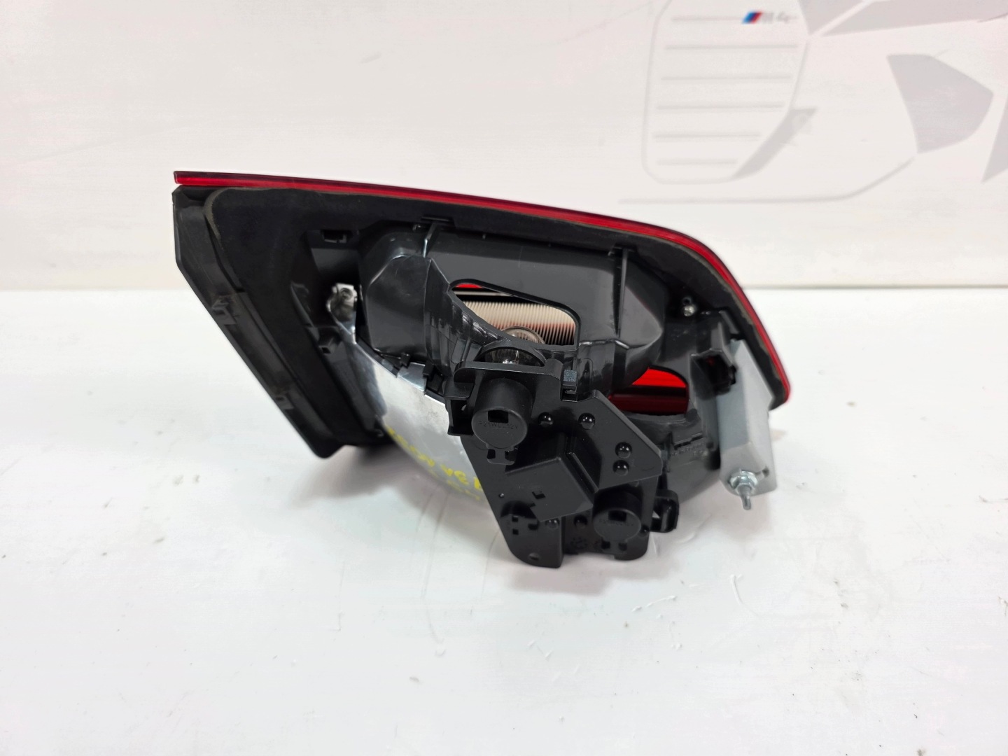 light right rear to the bonnet BMW 2 F45 7311032
