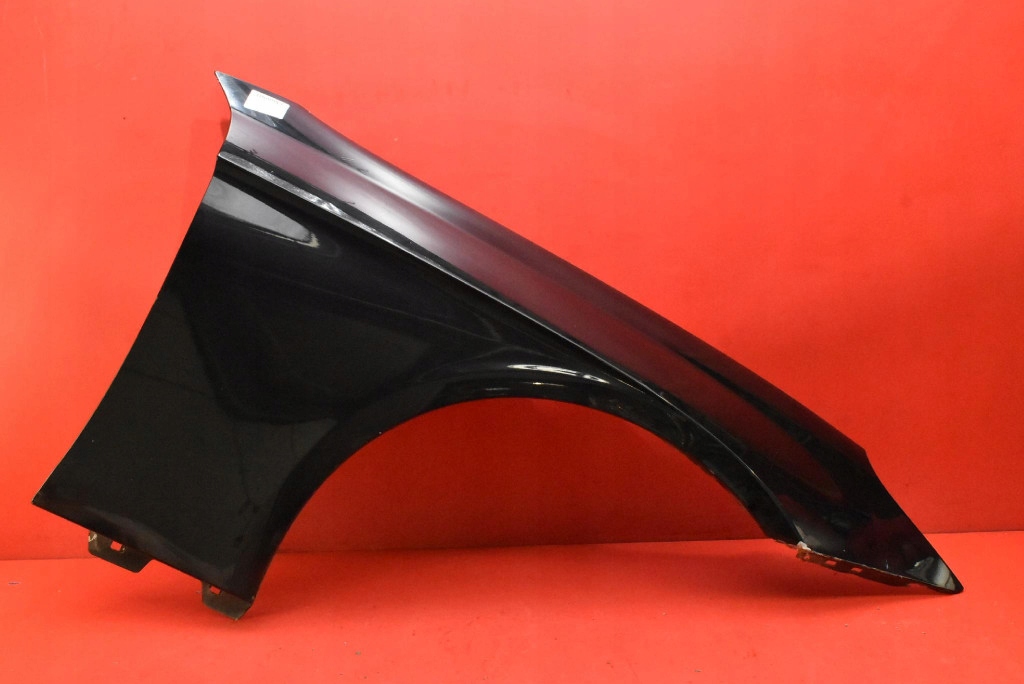 fender right front front 197 MERCEDES CLS C219 04-08