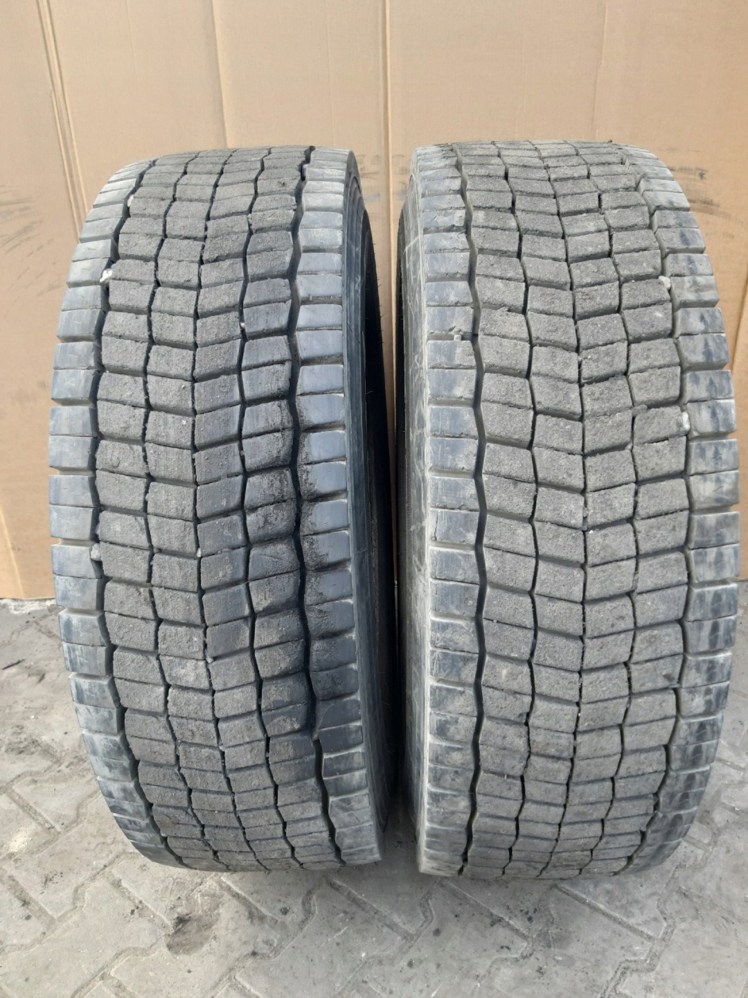wheels tyres CIEZAROWE 2x COMPASAL CPD38 315/70 R22.5
