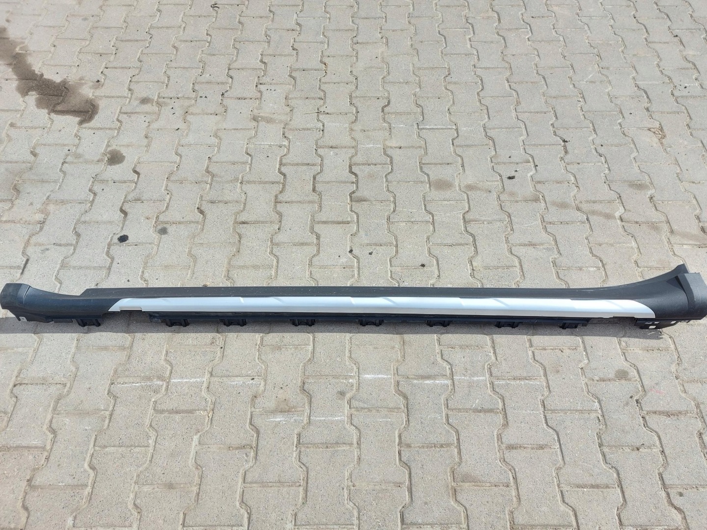 Porsche Taycan Cross Turismo moulding cap threshold left front 9j0854885