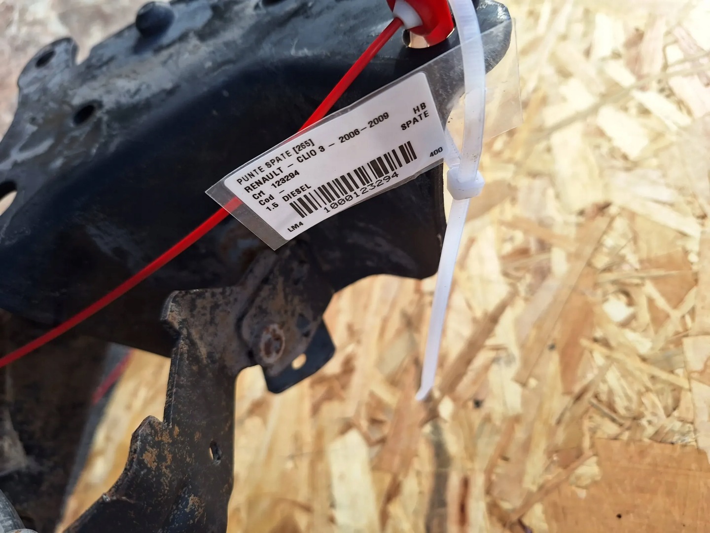 axis rear part RENAULT CLIO III MODUS 05