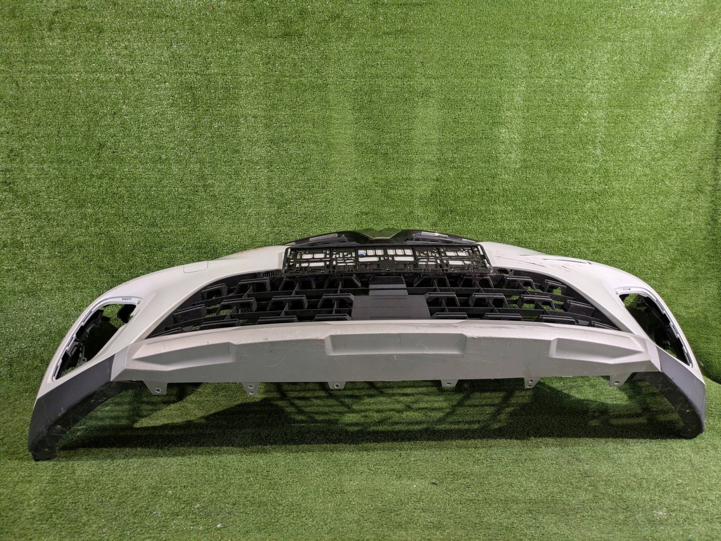 front bumper front RENAULT CAPTUR II 20- NR.Z8930