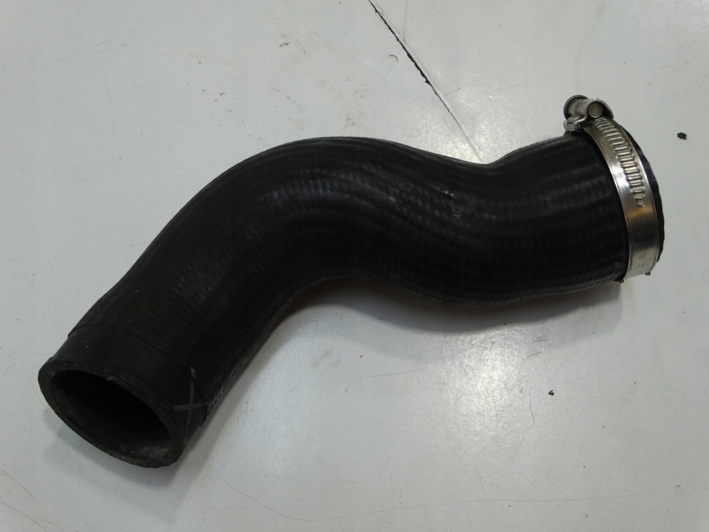 trouba hadice intercoolera VW AUDI 078145720N