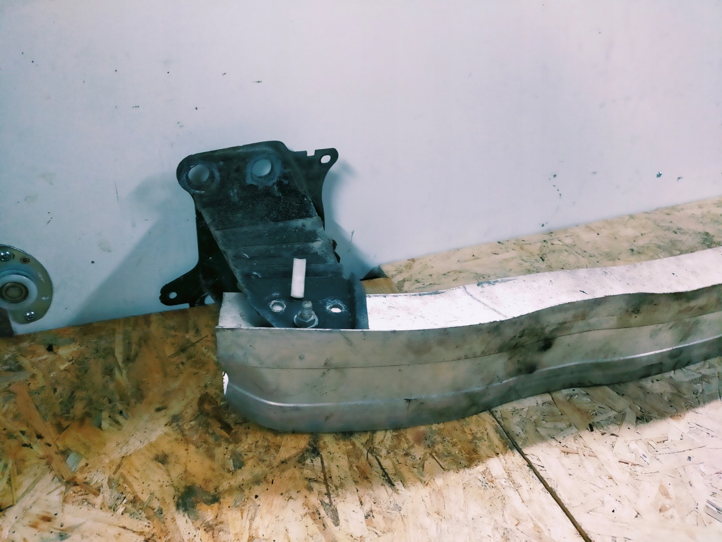 sider below bumper front AUDI A3 8P0807113F