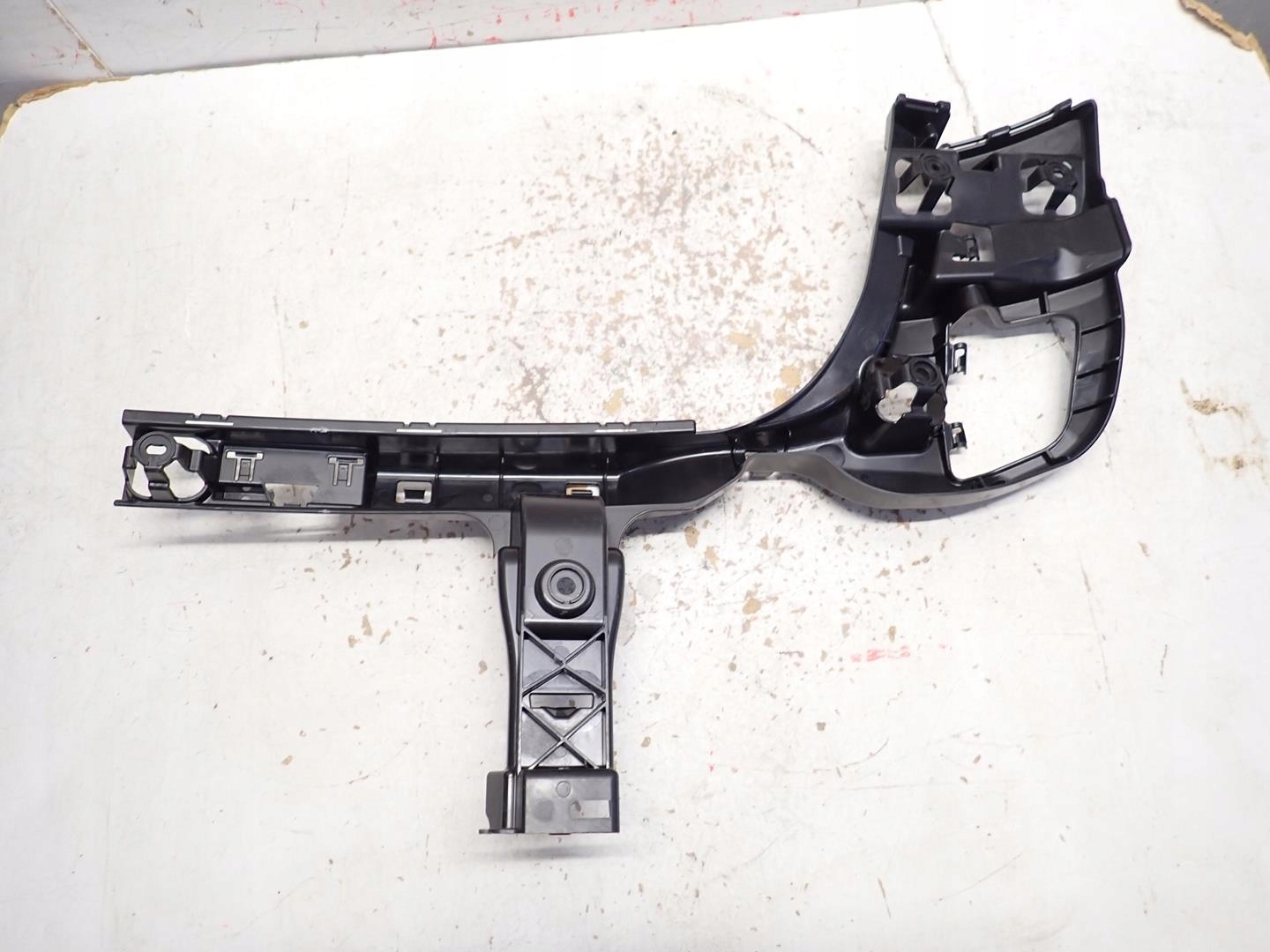 bumper bracket left rear part BMW 2 F46 2014- 7387277