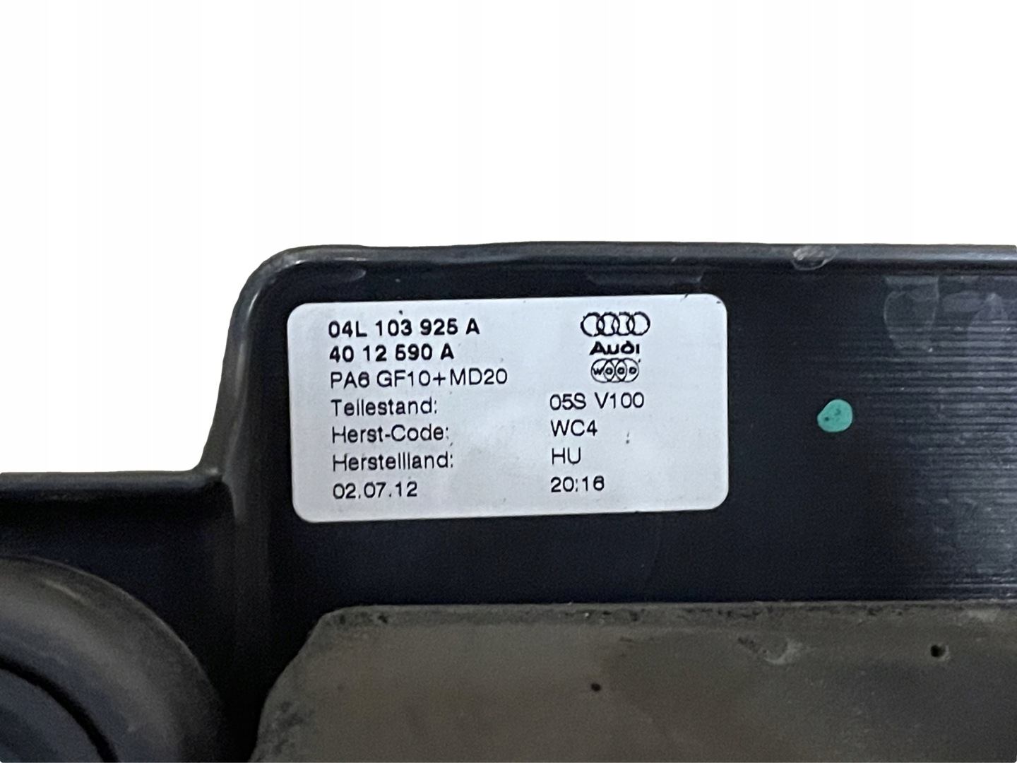 AUDI A3 TT TDI cover for engine 04L103925A