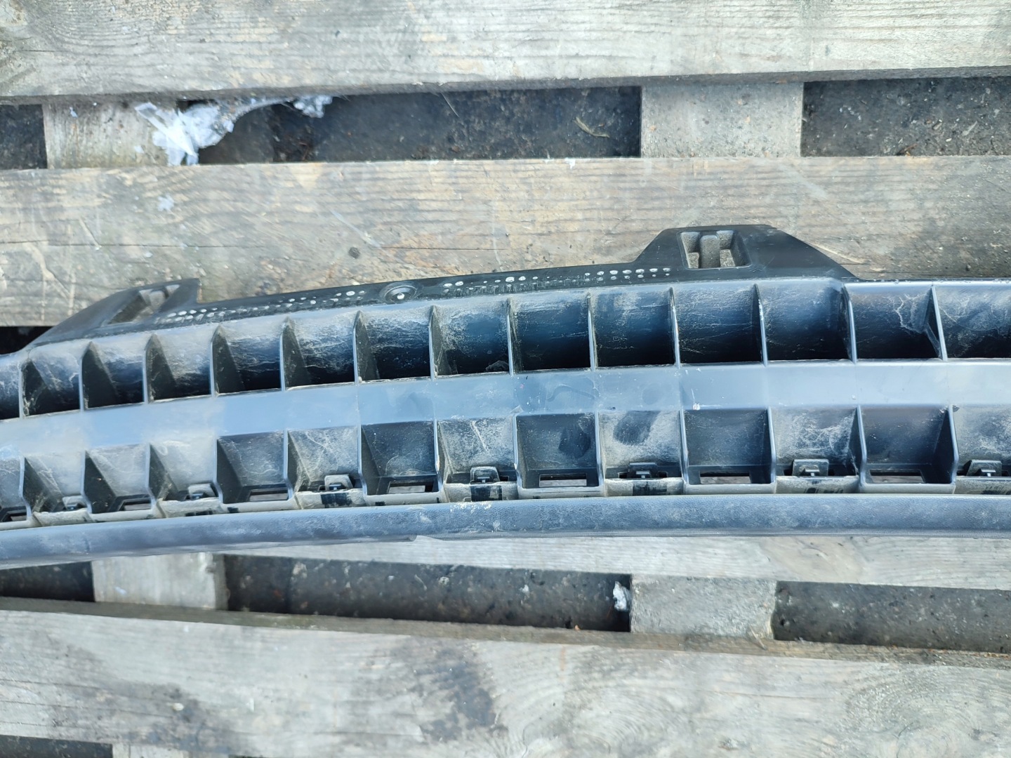 moulding below bumper AUDI A3 3D sider 8P3807421