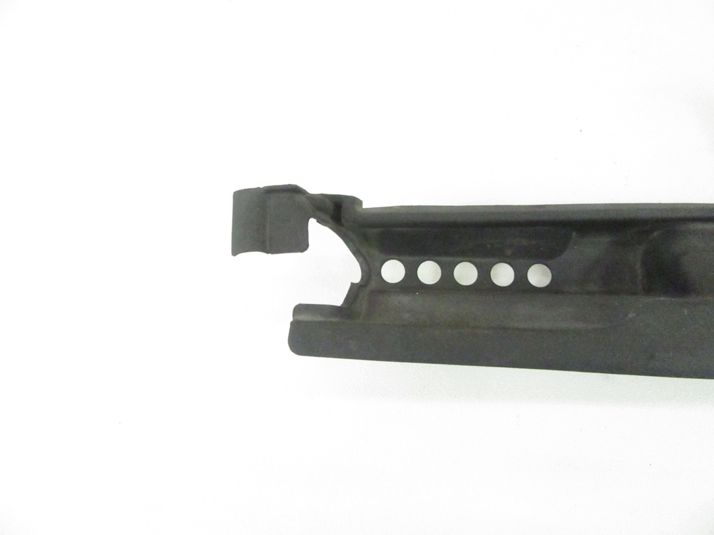 drain air left cover dolotu left BMW e60 e61 e63 e64