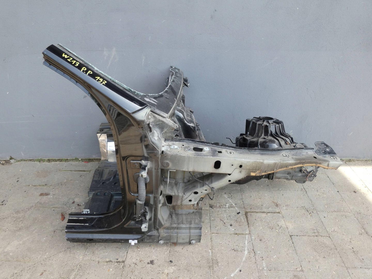 MERCEDES E KLASA W213 quarter quarter right front front right