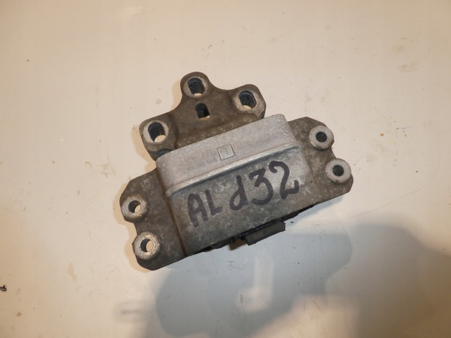 holder gearbox mounting 1K0199555T AUDI VW SEAT
