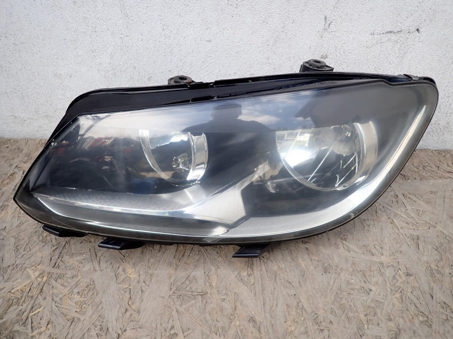 light left VW CADDY 2K5 TOURAN 1T1 FL LIFT 10-15 replacement TYC