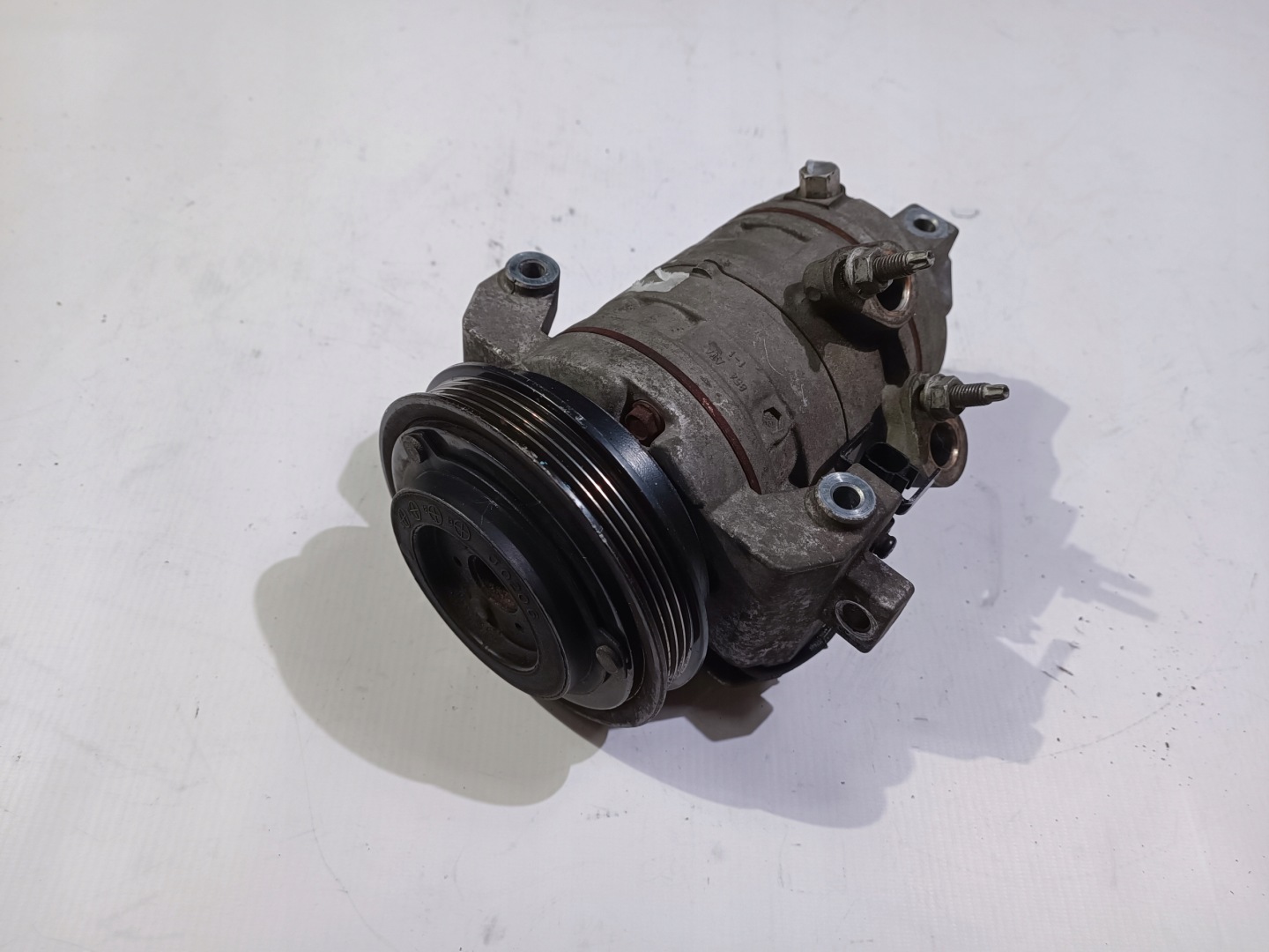 compressor; compressor of the air conditioning Ford Mustang V 3.7 2011-2014