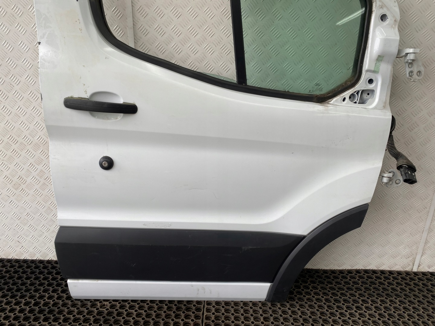 FORD TRANSIT MK8 13-25 door front right complete front FROZEN WHITE OE