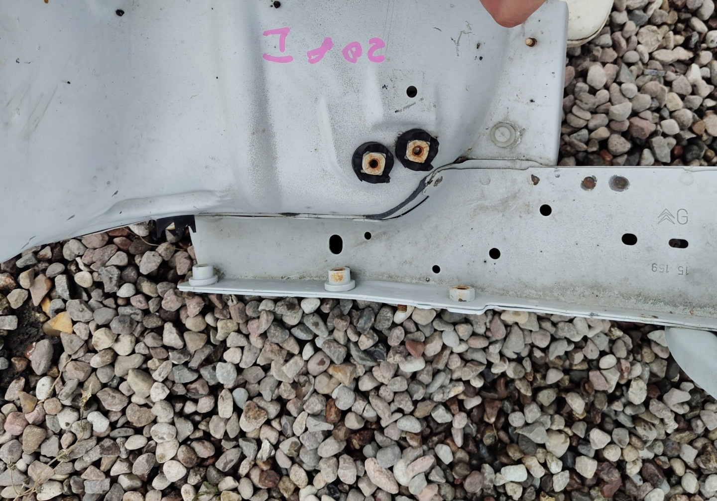 front body quarter left PEUGEOT 208 and