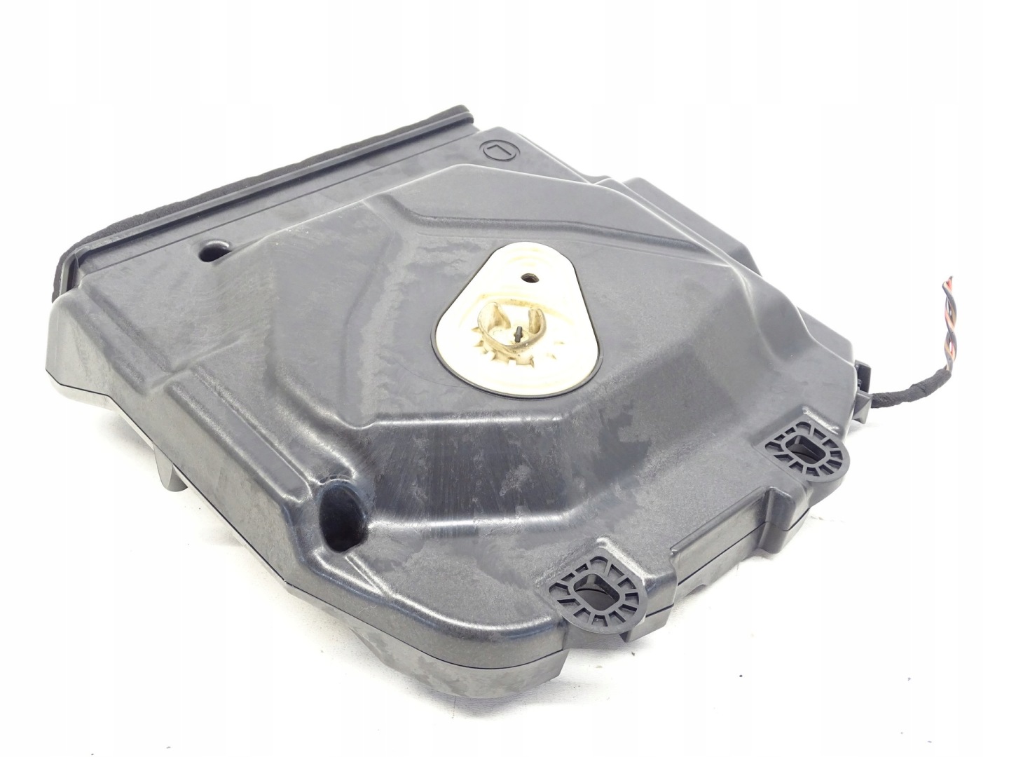 speaker woofer SUBWOOFER left BMW 5 9169687